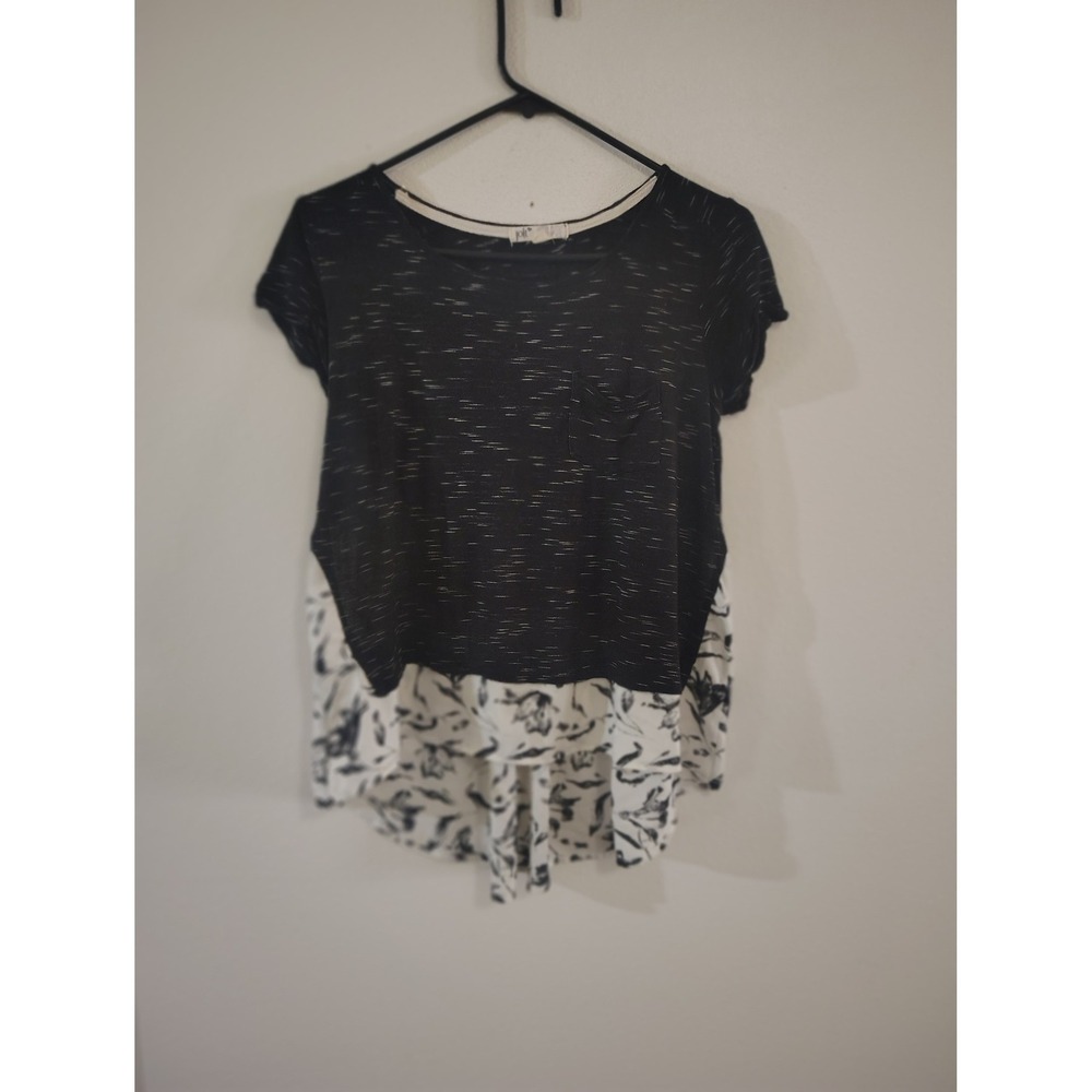 Jolt Women Black Space Dye Floral Mixed Media High Low Top Small